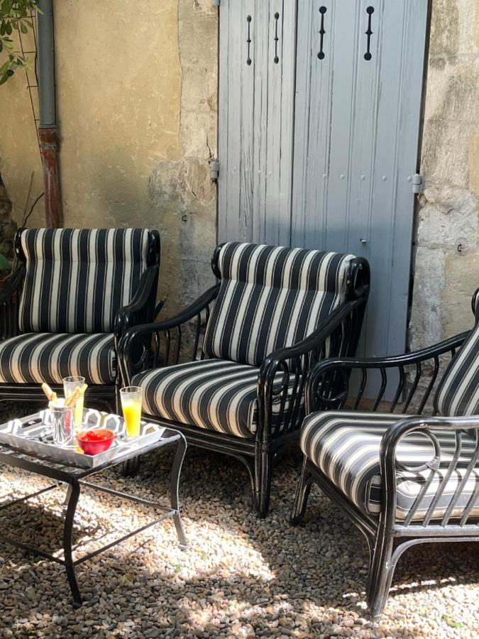 Bed and Breakfast Face Au Palais Avignon Exterior foto