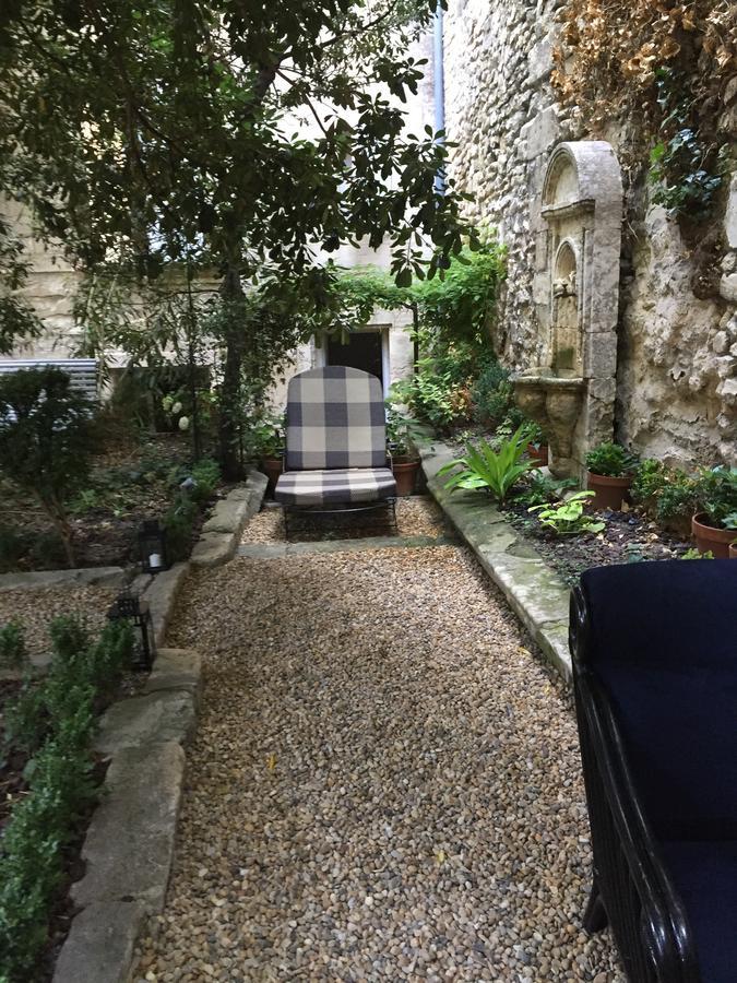 Bed and Breakfast Face Au Palais Avignon Exterior foto